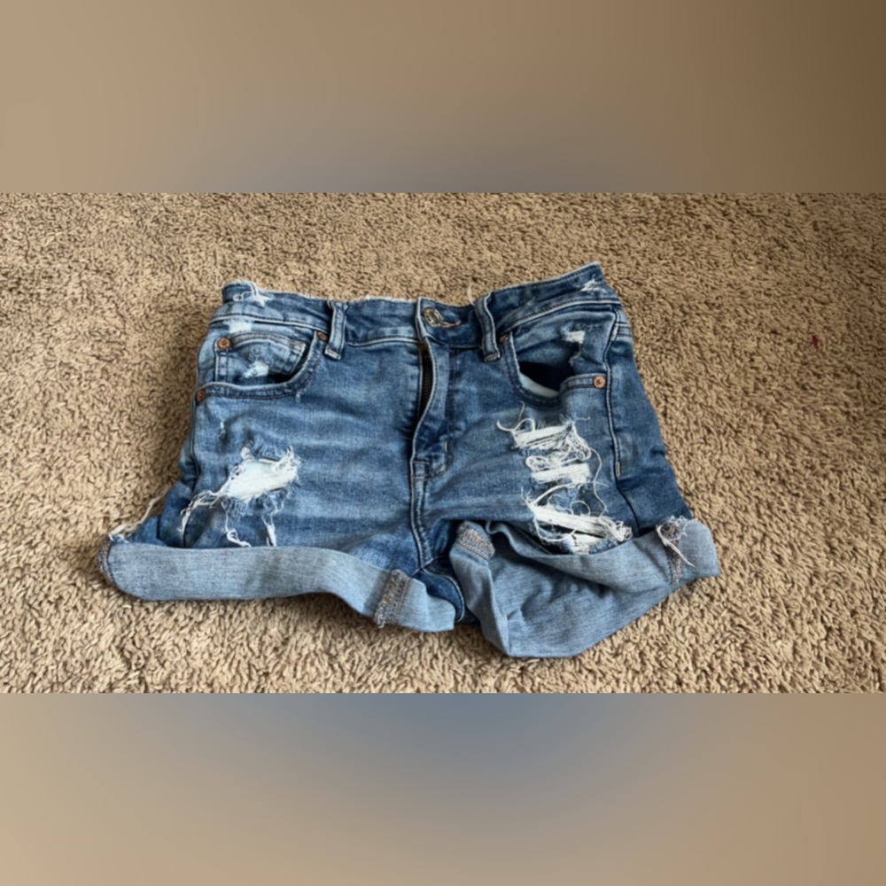 *AMERICAN EAGLE*